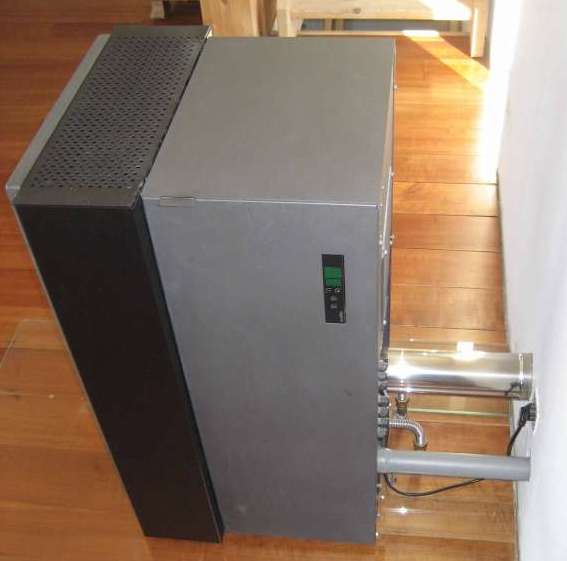 BAU.DE / BAU-Forum: 1. Bild zu Frage "Pelletsofen Scheibe verrußt: Ursachen, Lösungen & Tipps zur Rußbildung im Kaminofen?" im BAU-Forum "Nutzung alternativer Energieformen" BAU.DE / BAU-Forum: 1. Bild zu Frage "Pelletsofen Scheibe verrußt: Ursachen, Lösungen & Tipps zur Rußbildung im Kaminofen?" im BAU-Forum "Nutzung alternativer Energieformen"