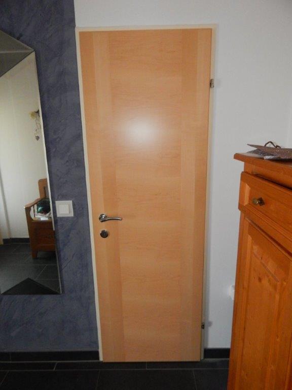 BAU.DE / BAU-Forum: 2. Bild zu Frage "Farbunterschiede bei Furniertüren: Ursachen, Bewertung & Lösungen vom Experten?" im BAU-Forum "Ausbauarbeiten" BAU.DE / BAU-Forum: 2. Bild zu Frage "Farbunterschiede bei Furniertüren: Ursachen, Bewertung & Lösungen vom Experten?" im BAU-Forum "Ausbauarbeiten"