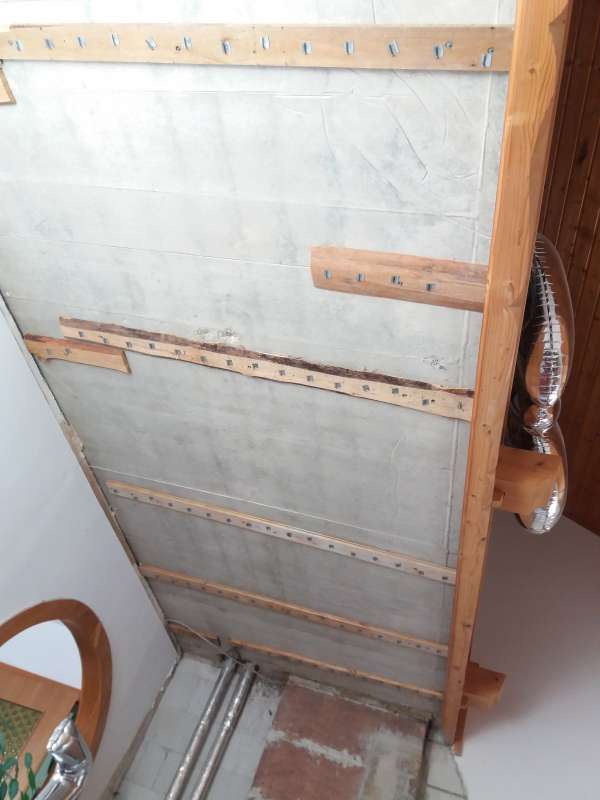 BAU.DE / BAU-Forum: 1. Bild zu Frage "Frage wegen Decke abhängen" im BAU-Forum "Ausbauarbeiten" BAU.DE / BAU-Forum: 1. Bild zu Frage "Frage wegen Decke abhängen" im BAU-Forum "Ausbauarbeiten"