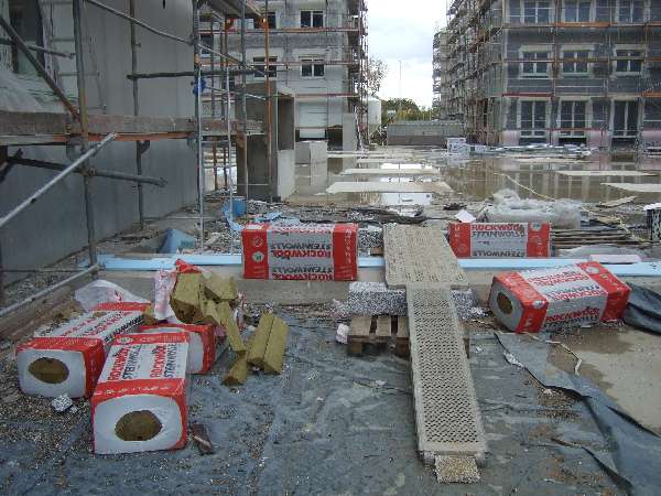 BAU.DE / BAU-Forum: 1. Bild zu Antwort "WDVS-Dämmung: Gehorsam vs. kritische Auseinandersetzung mit EnEV" auf die Frage "WDVS Dämmplatten Farben (weiß, grau, rosa): Unterschiede, Vor- & Nachteile?" im BAU-Forum "Außenwände und Fassaden" BAU.DE / BAU-Forum: 1. Bild zu Antwort "WDVS-Dämmung: Gehorsam vs. kritische Auseinandersetzung mit EnEV" auf die Frage "WDVS Dämmplatten Farben (weiß, grau, rosa): Unterschiede, Vor- & Nachteile?" im BAU-Forum "Außenwände und Fassaden"