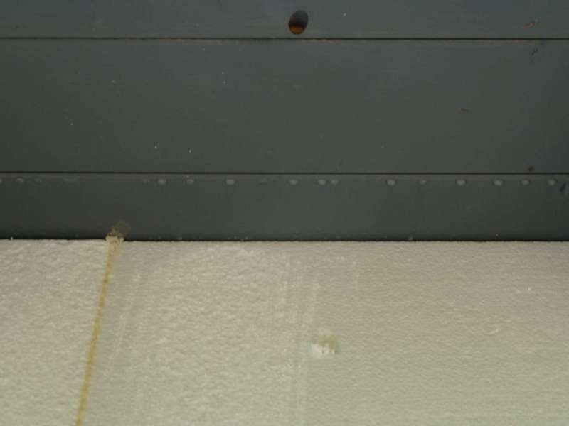 BAU.DE / BAU-Forum: 2. Bild zu Frage "Wassertropfen an Dachuntersicht nach anbringen von 16 cm WDVS" im BAU-Forum "Außenwände und Fassaden"