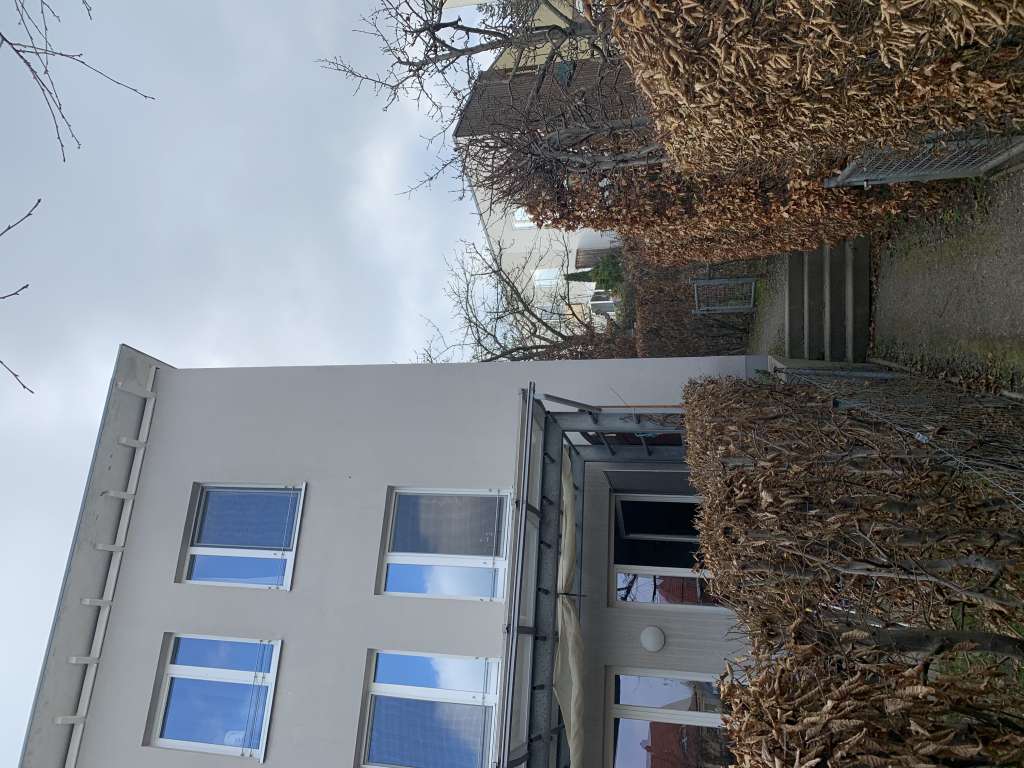 BAU.DE / BAU-Forum: 1. Bild zu Antwort "KS-Mauerwerk & Mineralwolle: Ursachenforschung Feuchtigkeit Sockel" auf die Frage "Feuchtigkeit im Sockelbereich: Ursachen, Sanierung & Kosten für Haus Bj. 98?" im BAU-Forum "Außenwände und Fassaden" BAU.DE / BAU-Forum: 1. Bild zu Antwort "KS-Mauerwerk & Mineralwolle: Ursachenforschung Feuchtigkeit Sockel" auf die Frage "Feuchtigkeit im Sockelbereich: Ursachen, Sanierung & Kosten für Haus Bj. 98?" im BAU-Forum "Außenwände und Fassaden"