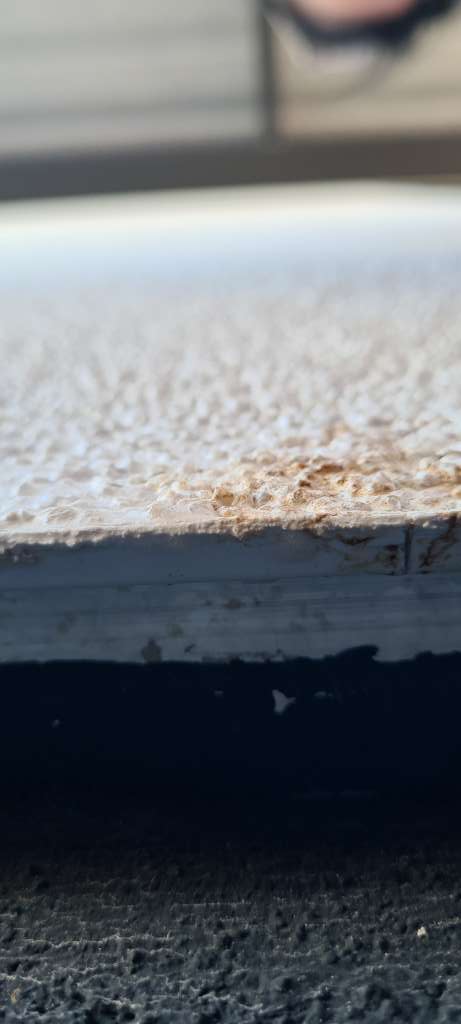 BAU.DE / BAU-Forum: 1. Bild zu Antwort "Braune Flecken Fassade – Durchschlag trotz Bearbeitung: Ursachen?" auf die Frage "Braune Wasserflecken an Holzfassade: Ursachen, Risiken & Sofortmaßnahmen?" im BAU-Forum "Außenwände und Fassaden" BAU.DE / BAU-Forum: 1. Bild zu Antwort "Braune Flecken Fassade – Durchschlag trotz Bearbeitung: Ursachen?" auf die Frage "Braune Wasserflecken an Holzfassade: Ursachen, Risiken & Sofortmaßnahmen?" im BAU-Forum "Außenwände und Fassaden"