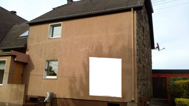 BAU.DE / BAU-Forum: 1. Bild zu Frage "Terrassen-Plateau anlegen: Hauswand abdichten, Abstützung & Kosten für 1m Höhe?" im BAU-Forum "Balkon und Terrasse" BAU.DE / BAU-Forum: 1. Bild zu Frage "Terrassen-Plateau anlegen: Hauswand abdichten, Abstützung & Kosten für 1m Höhe?" im BAU-Forum "Balkon und Terrasse"
