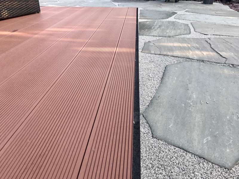 BAU.DE / BAU-Forum: 2. Bild zu Frage "Dehnungsfuge Naturstein & BPC verfüllen: Optisch ansprechend mit Fugenmörtel, Silikon? Tipps?" im BAU-Forum "Balkon und Terrasse" BAU.DE / BAU-Forum: 2. Bild zu Frage "Dehnungsfuge Naturstein & BPC verfüllen: Optisch ansprechend mit Fugenmörtel, Silikon? Tipps?" im BAU-Forum "Balkon und Terrasse"