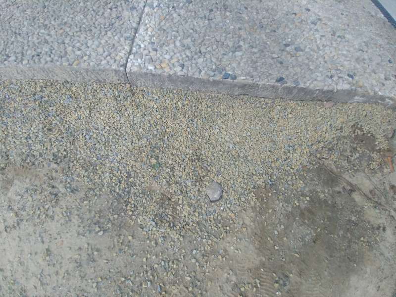 BAU.DE / BAU-Forum: 3. Bild zu Frage "Gelbe Flecken auf Granit-Terrasse: Ursachen, Entfernung & Vorbeugung?" im BAU-Forum "Balkon und Terrasse" BAU.DE / BAU-Forum: 3. Bild zu Frage "Gelbe Flecken auf Granit-Terrasse: Ursachen, Entfernung & Vorbeugung?" im BAU-Forum "Balkon und Terrasse"