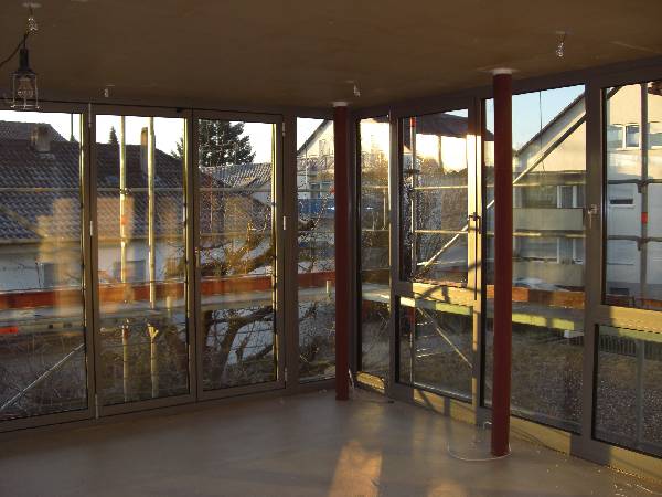 BAU.DE / BAU-Forum: 1. Bild zu Antwort "Kondensation: Gleiche Bedingungen, unterschiedliche Ergebnisse" auf die Frage "3-fach verglaste Fenster: Kunststoff vs. Alu – Unterschiede bei Dämmung & Beschlag?" im BAU-Forum "Bauphysik" BAU.DE / BAU-Forum: 1. Bild zu Antwort "Kondensation: Gleiche Bedingungen, unterschiedliche Ergebnisse" auf die Frage "3-fach verglaste Fenster: Kunststoff vs. Alu – Unterschiede bei Dämmung & Beschlag?" im BAU-Forum "Bauphysik"