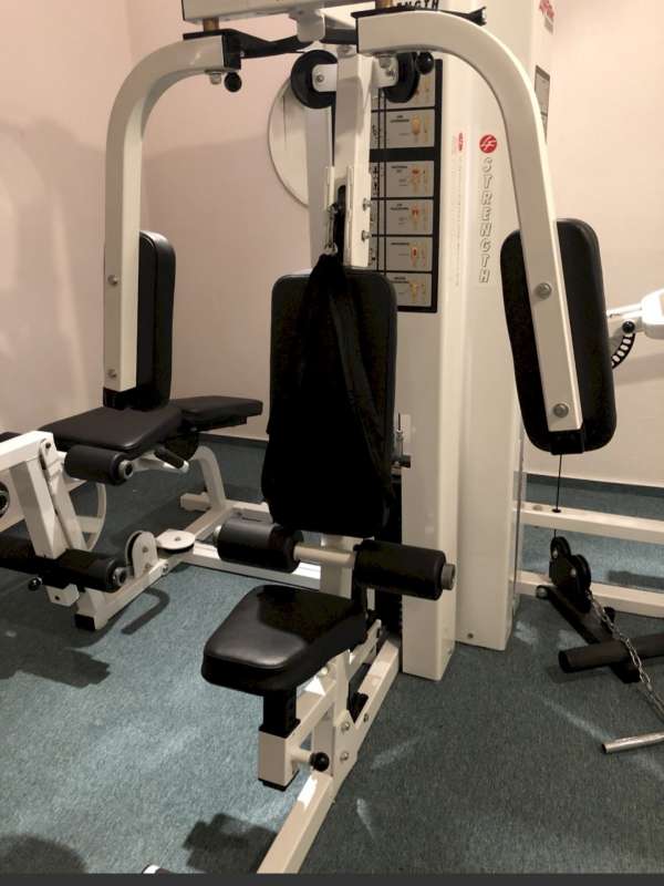 BAU.DE / BAU-Forum: 2. Bild zu Frage "Kraftstation auf Betonboden: Maximale Belastung pro qm? Gewicht prüfen!" im BAU-Forum "Bauphysik" BAU.DE / BAU-Forum: 2. Bild zu Frage "Kraftstation auf Betonboden: Maximale Belastung pro qm? Gewicht prüfen!" im BAU-Forum "Bauphysik"