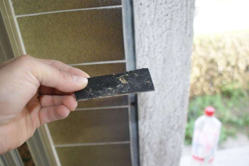 BAU.DE / BAU-Forum: 3. Bild zu Frage "Bodenplatten identifizieren: Material, Alter & potentielle Gefahren im Altbau?" im BAU-Forum "Baustoffe" BAU.DE / BAU-Forum: 3. Bild zu Frage "Bodenplatten identifizieren: Material, Alter & potentielle Gefahren im Altbau?" im BAU-Forum "Baustoffe"