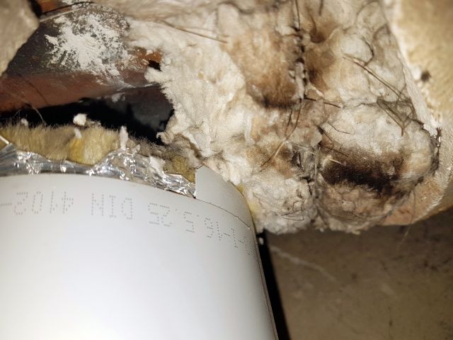 BAU.DE / BAU-Forum: 2. Bild zu Frage "Asbesthaltige Rohrisolierung" im BAU-Forum "Baustoffe" BAU.DE / BAU-Forum: 2. Bild zu Frage "Asbesthaltige Rohrisolierung" im BAU-Forum "Baustoffe"