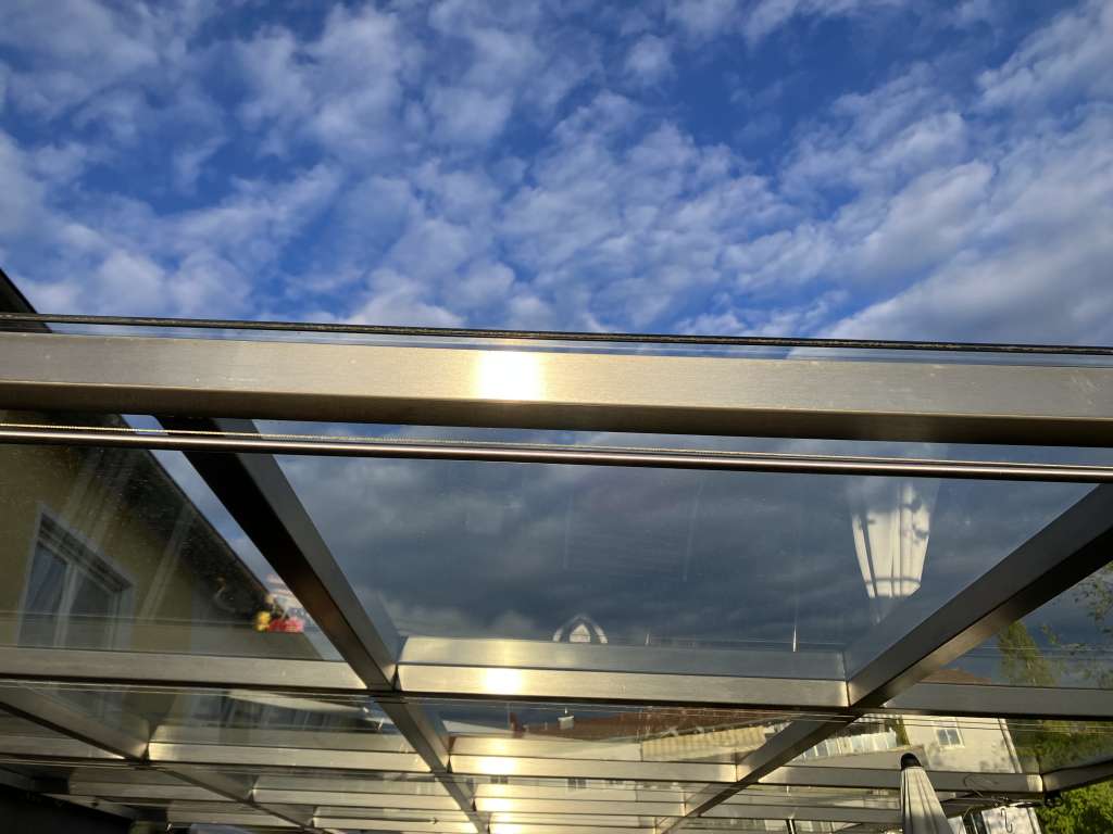 BAU-Forumsbeitrag: Schaumstoff unter glasplatte terrassendach
