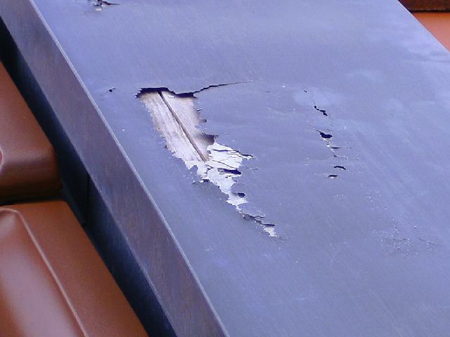BAU.DE / BAU-Forum: 1. Bild zu Frage "Dachverblechung in Titanzink korrodiert nach 6 Jahren" im BAU-Forum "Dach"