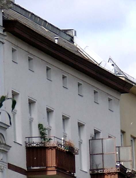 Bild zum BAU-Forumsbeitrag: Steildachsanierung 50 m² wg. rissigem Dachkasten/alter Schindeln, 12.500 EUR, Balkonbrüstungen 3.000 €? im Forum Dach