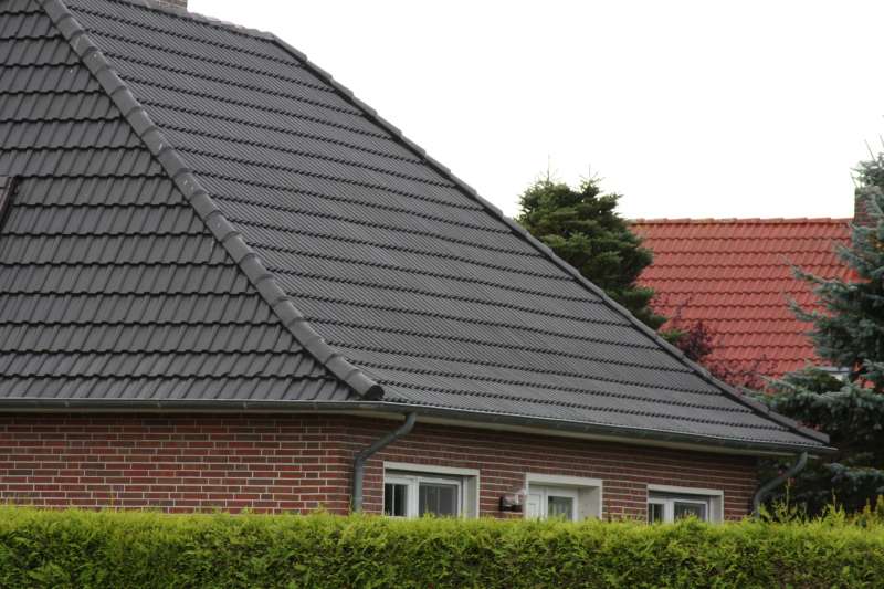 BAU.DE / BAU-Forum: 1. Bild zu Frage "Dachbeschichtung prüfen: Ist meine Dachbeschichtung in Ordnung? Analyse & Checkliste" im BAU-Forum "Dach" BAU.DE / BAU-Forum: 1. Bild zu Frage "Dachbeschichtung prüfen: Ist meine Dachbeschichtung in Ordnung? Analyse & Checkliste" im BAU-Forum "Dach"