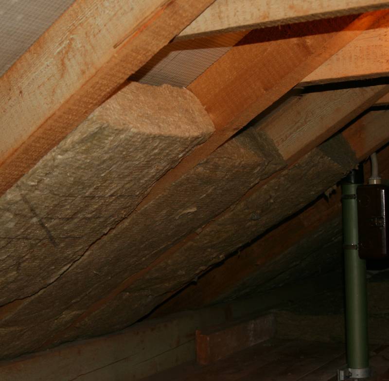 BAU.DE / BAU-Forum: 1. Bild zu Antwort "ist das normal?" auf die Frage "Dachdämmung: Welche Materialien sind geeignet? Kosten, Dicke & Förderung?" im BAU-Forum "Dach" BAU.DE / BAU-Forum: 1. Bild zu Antwort "ist das normal?" auf die Frage "Dachdämmung: Welche Materialien sind geeignet? Kosten, Dicke & Förderung?" im BAU-Forum "Dach"