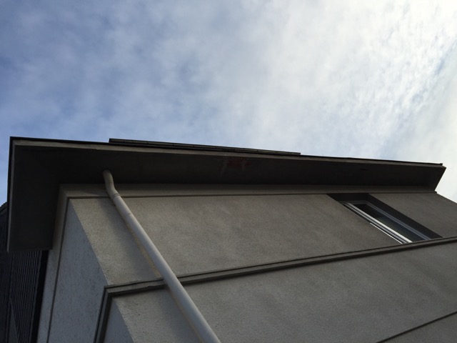 BAU.DE / BAU-Forum: 1. Bild zu Frage "Dachtraufe bzw. Dachüberhang richtig abdichten" im BAU-Forum "Dach"