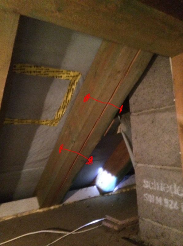 BAU.DE / BAU-Forum: 2. Bild zu Frage "Sparrenriss verstärken: Stahlplatten, Schrauben oder Alternativen? Erfahrungen, Kosten" im BAU-Forum "Dach" BAU.DE / BAU-Forum: 2. Bild zu Frage "Sparrenriss verstärken: Stahlplatten, Schrauben oder Alternativen? Erfahrungen, Kosten" im BAU-Forum "Dach"