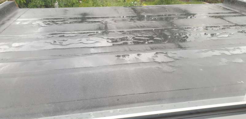 BAU.DE / BAU-Forum: 1. Bild zu Frage "Flachdach (Bitumen) zusätzlich abdecken" im BAU-Forum "Dach" BAU.DE / BAU-Forum: 1. Bild zu Frage "Flachdach (Bitumen) zusätzlich abdecken" im BAU-Forum "Dach"