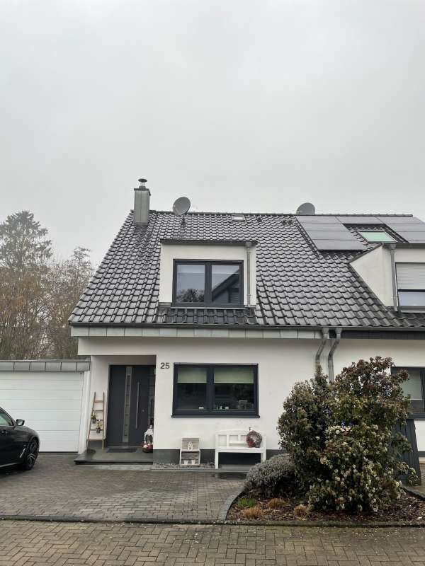 BAU.DE / BAU-Forum: 3. Bild zu Frage "Es tropft von der Dachuntersicht" im BAU-Forum "Dach" BAU.DE / BAU-Forum: 3. Bild zu Frage "Es tropft von der Dachuntersicht" im BAU-Forum "Dach"