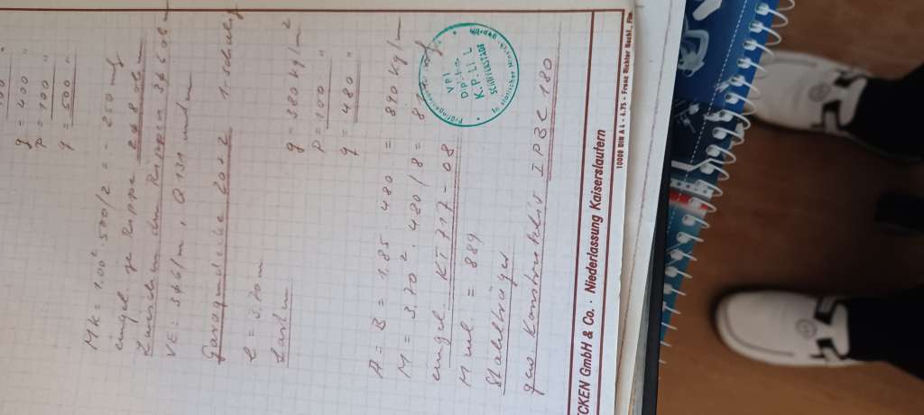 BAU.DE / BAU-Forum: 2. Bild zu Frage "Tragfähigkeit und Nutzungsmöglichkeiten eines Garagenflachdachs von 1977" im BAU-Forum "Dach" BAU.DE / BAU-Forum: 2. Bild zu Frage "Tragfähigkeit und Nutzungsmöglichkeiten eines Garagenflachdachs von 1977" im BAU-Forum "Dach"