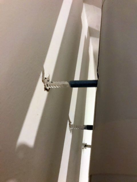 BAU.DE / BAU-Forum: 2. Bild zu Frage "Heizungsrohr Dämmung prüfen: EnEV-konform? Wärmebrücken erkennen & vermeiden!" im BAU-Forum "Energieeinsparverordnung EnEV" BAU.DE / BAU-Forum: 2. Bild zu Frage "Heizungsrohr Dämmung prüfen: EnEV-konform? Wärmebrücken erkennen & vermeiden!" im BAU-Forum "Energieeinsparverordnung EnEV"