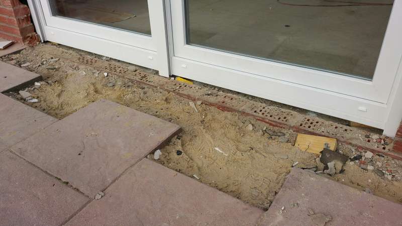Bild zum BAU-Forumsbeitrag: Bodentiefe Fenster  -  mangelhafter Einbau?! im Forum Fenster und Außentüren
