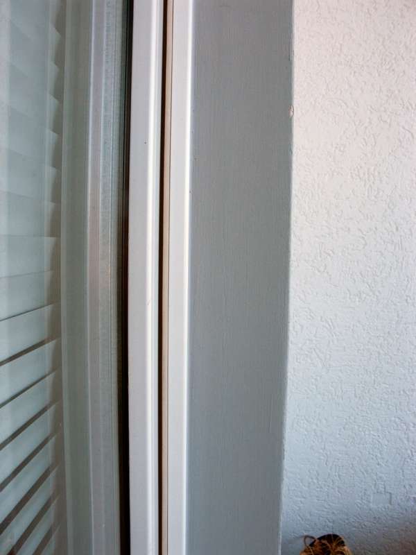BAU.DE / BAU-Forum: 2. Bild zu Frage "Undichte Balkontür reparieren" im BAU-Forum "Fenster und Außentüren"