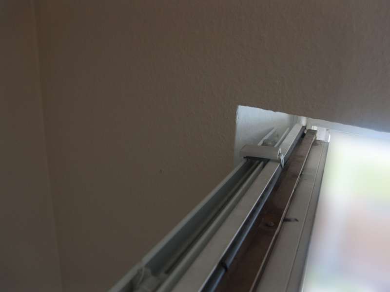 BAU.DE / BAU-Forum: 4. Bild zu Antwort "Ich kann nicht sehen, ob das ..." auf die Frage "Undichte Balkontür reparieren" im BAU-Forum "Fenster und Außentüren"