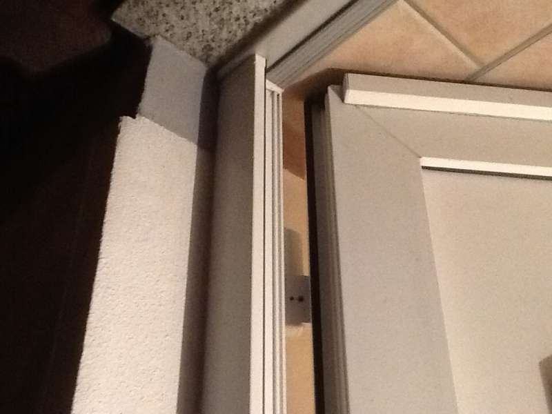 BAU.DE / BAU-Forum: 4. Bild zu Frage "Haustür-Zarge, wie reparieren" im BAU-Forum "Fenster und Außentüren"