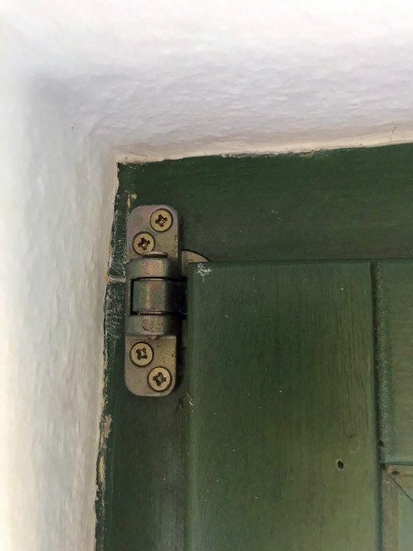 BAU.DE / BAU-Forum: 2. Bild zu Frage "Fenster Scharnier Kappen finden: Wo gibt es passende Ersatzteile?" im BAU-Forum "Fenster und Außentüren" BAU.DE / BAU-Forum: 2. Bild zu Frage "Fenster Scharnier Kappen finden: Wo gibt es passende Ersatzteile?" im BAU-Forum "Fenster und Außentüren"