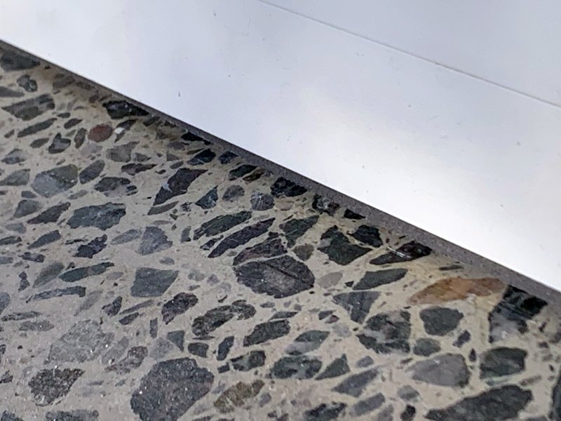 BAU.DE / BAU-Forum: 3. Bild zu Frage "Fenstereinbau Mängel: Dichtband, Rolloabschluss prüfen? Kosten für Gutachter?" im BAU-Forum "Fenster und Außentüren" BAU.DE / BAU-Forum: 3. Bild zu Frage "Fenstereinbau Mängel: Dichtband, Rolloabschluss prüfen? Kosten für Gutachter?" im BAU-Forum "Fenster und Außentüren"