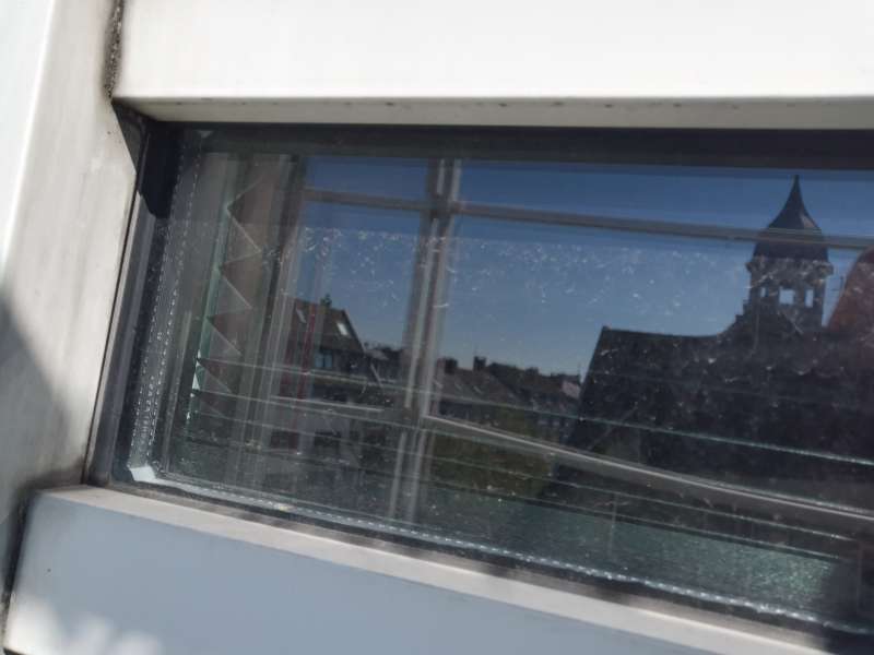 BAU.DE / BAU-Forum: 2. Bild zu Frage "Fenster ausglasen ohne Glasleisten: Anleitung, Tipps & Werkzeug für Heizkörper-Montage" im BAU-Forum "Fenster und Außentüren" BAU.DE / BAU-Forum: 2. Bild zu Frage "Fenster ausglasen ohne Glasleisten: Anleitung, Tipps & Werkzeug für Heizkörper-Montage" im BAU-Forum "Fenster und Außentüren"