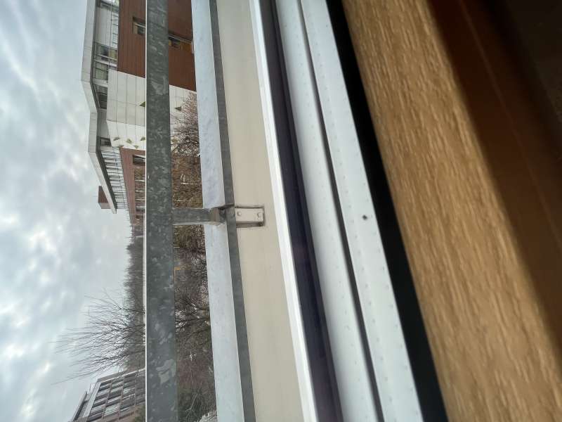BAU.DE / BAU-Forum: 1. Bild zu Frage "Fensteraustausch mangelhaft: Rechte, Nachbesserung & Minderung der Rechnung?" im BAU-Forum "Fenster und Außentüren" BAU.DE / BAU-Forum: 1. Bild zu Frage "Fensteraustausch mangelhaft: Rechte, Nachbesserung & Minderung der Rechnung?" im BAU-Forum "Fenster und Außentüren"