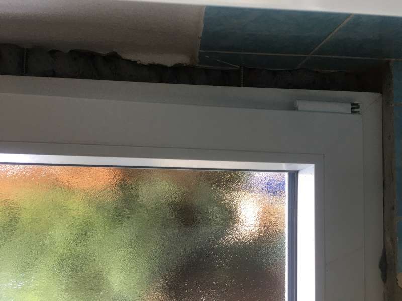 BAU.DE / BAU-Forum: 5. Bild zu Frage "Fenster zu klein im Altbau: Ursachen, Folgen & Rechte bei Fehlmontage?" im BAU-Forum "Fenster und Außentüren" BAU.DE / BAU-Forum: 5. Bild zu Frage "Fenster zu klein im Altbau: Ursachen, Folgen & Rechte bei Fehlmontage?" im BAU-Forum "Fenster und Außentüren"