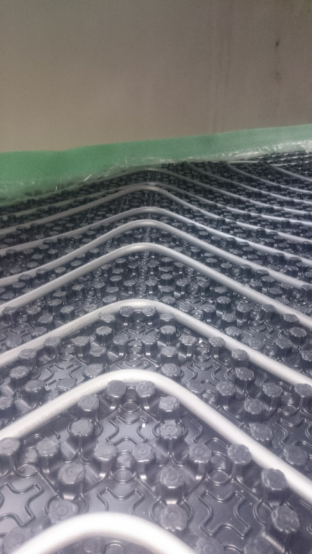 BAU.DE / BAU-Forum: 5. Bild zu Frage "Verlegung Fußbodenheizung korrekt?" im BAU-Forum "Fußbodenheizungen / Wandheizungen" BAU.DE / BAU-Forum: 5. Bild zu Frage "Verlegung Fußbodenheizung korrekt?" im BAU-Forum "Fußbodenheizungen / Wandheizungen"