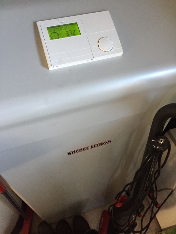 BAU.DE / BAU-Forum: 4. Bild zu Frage "Fußbodenheizung entlüften?! Räume werden nicht warm" im BAU-Forum "Fußbodenheizungen / Wandheizungen" BAU.DE / BAU-Forum: 4. Bild zu Frage "Fußbodenheizung entlüften?! Räume werden nicht warm" im BAU-Forum "Fußbodenheizungen / Wandheizungen"