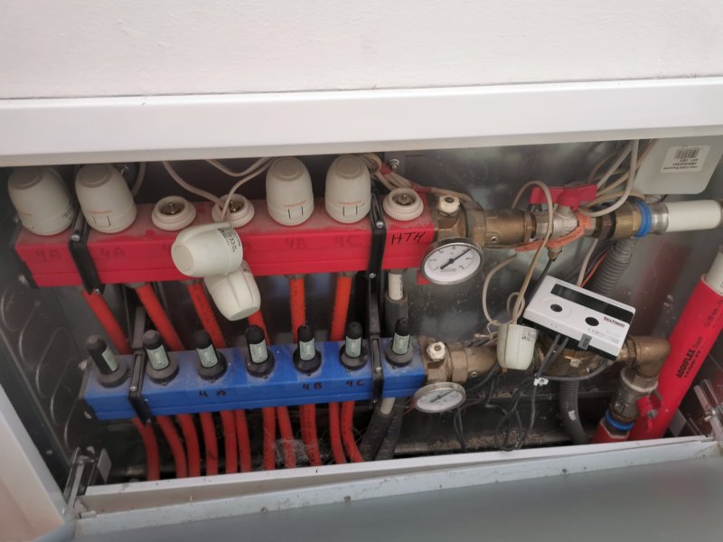 BAU.DE / BAU-Forum: 1. Bild zu Antwort "Es heizt in diesem Bereich nicht,..." auf die Frage "Stellantrieb Fußbodenheizung" im BAU-Forum "Fußbodenheizungen / Wandheizungen" BAU.DE / BAU-Forum: 1. Bild zu Antwort "Es heizt in diesem Bereich nicht,..." auf die Frage "Stellantrieb Fußbodenheizung" im BAU-Forum "Fußbodenheizungen / Wandheizungen"