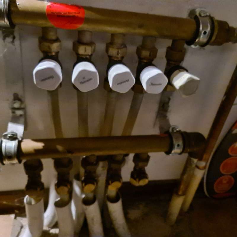 BAU.DE / BAU-Forum: 1. Bild zu Frage "Neue Regelung für Fußbodenheizung" im BAU-Forum "Fußbodenheizungen / Wandheizungen" BAU.DE / BAU-Forum: 1. Bild zu Frage "Neue Regelung für Fußbodenheizung" im BAU-Forum "Fußbodenheizungen / Wandheizungen"