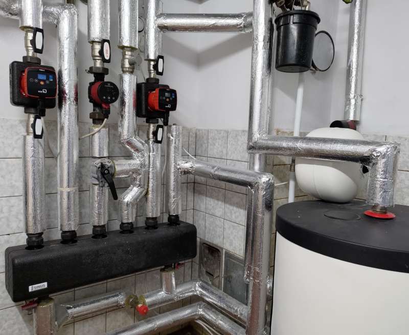 BAU.DE / BAU-Forum: 2. Bild zu Antwort "Heizkreisverteilung Einstellung" auf die Frage "Einstellung Umwälzpumpen" im BAU-Forum "Fußbodenheizungen / Wandheizungen" BAU.DE / BAU-Forum: 2. Bild zu Antwort "Heizkreisverteilung Einstellung" auf die Frage "Einstellung Umwälzpumpen" im BAU-Forum "Fußbodenheizungen / Wandheizungen"