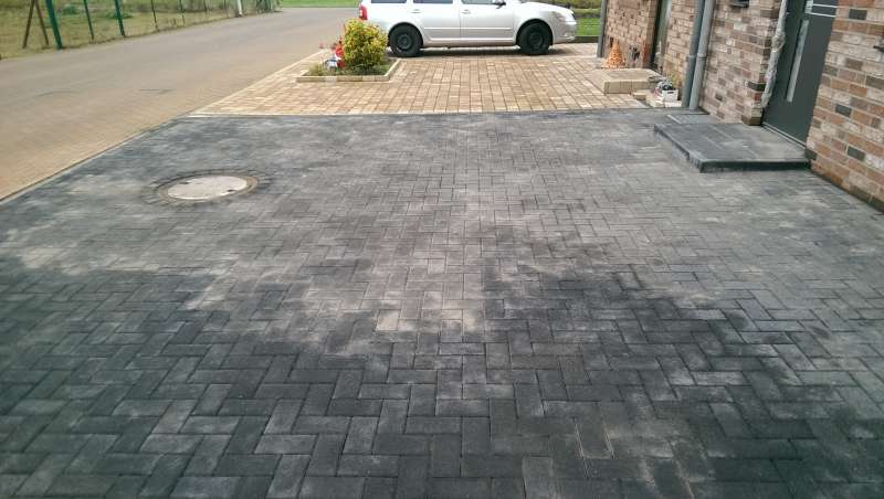 BAU.DE - Forum - Rund um den Garten - 12182: Ökopflaster nach Verlegung