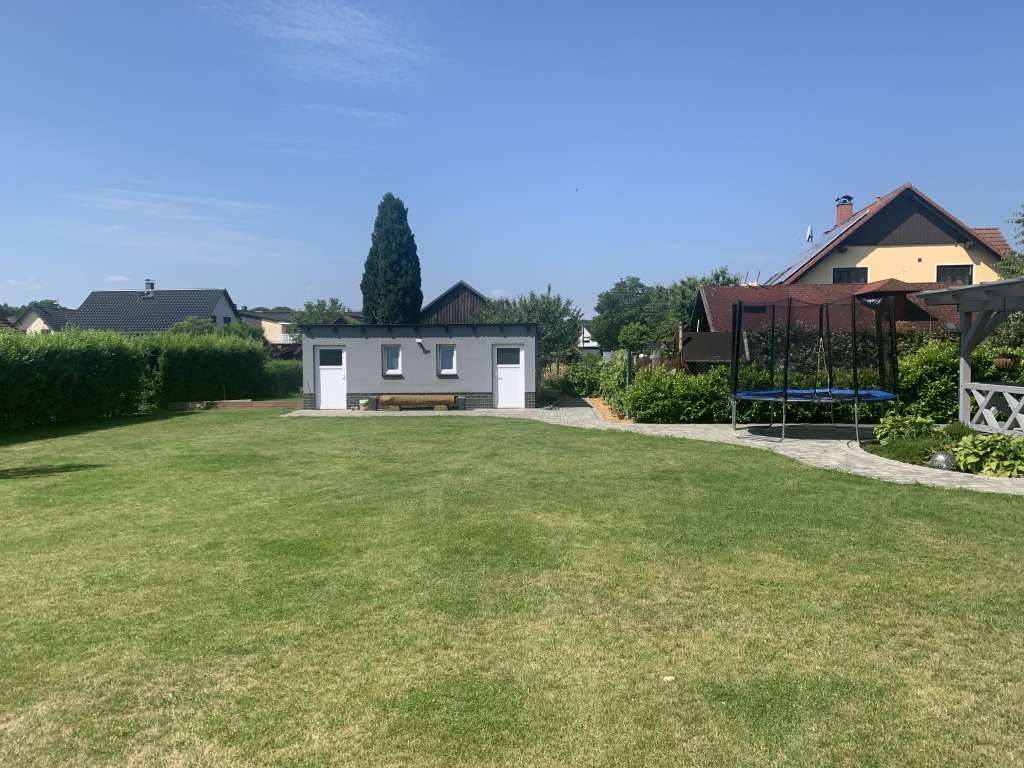 BAU.DE / BAU-Forum: 2. Bild zu Frage "Doppelstabmattenzaun mit Sichtschutz: Windlast berechnen & Alternativen prüfen" im BAU-Forum "Rund um den Garten" BAU.DE / BAU-Forum: 2. Bild zu Frage "Doppelstabmattenzaun mit Sichtschutz: Windlast berechnen & Alternativen prüfen" im BAU-Forum "Rund um den Garten"