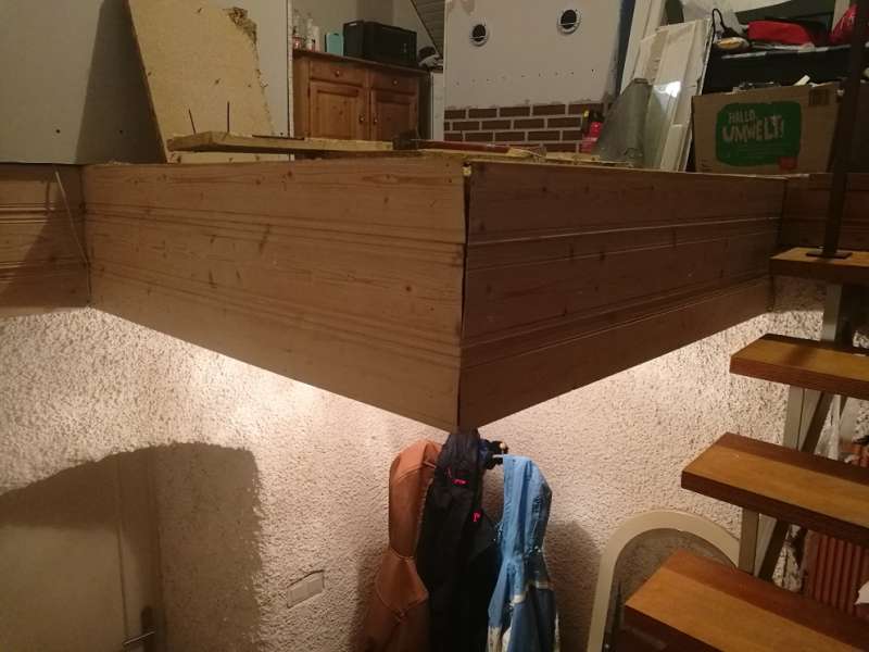 BAU.DE / BAU-Forum: 2. Bild zu Frage "Deckenausschnitt vergrößern, Überhang entfernen" im BAU-Forum "Holzbau" BAU.DE / BAU-Forum: 2. Bild zu Frage "Deckenausschnitt vergrößern, Überhang entfernen" im BAU-Forum "Holzbau"