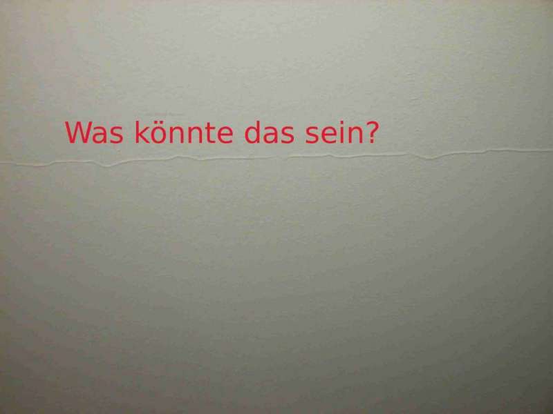 BAU.DE / BAU-Forum: 1. Bild zu Frage "Wulst an Betondecke: Ursachen, Risiken & Sanierungskosten prüfen?" im BAU-Forum "Innenwände" BAU.DE / BAU-Forum: 1. Bild zu Frage "Wulst an Betondecke: Ursachen, Risiken & Sanierungskosten prüfen?" im BAU-Forum "Innenwände"