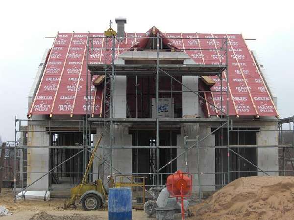 BAU.DE / BAU-Forum: 1. Bild zu Frage "Tragende Wand im OG entfernen: Kosten, Statik & Alternativen für Neubau?" im BAU-Forum "Innenwände" BAU.DE / BAU-Forum: 1. Bild zu Frage "Tragende Wand im OG entfernen: Kosten, Statik & Alternativen für Neubau?" im BAU-Forum "Innenwände"