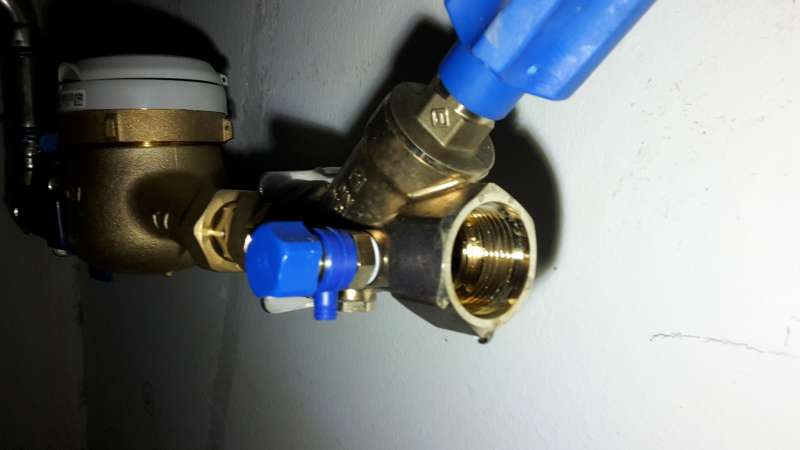 BAU.DE / BAU-Forum: 1. Bild zu Antwort "Sollte direkt passen" auf die Frage "Wasserentnahme Notlösung" im BAU-Forum "Installation: Elektro, Gas, Wasser, Fernwärme etc." BAU.DE / BAU-Forum: 1. Bild zu Antwort "Sollte direkt passen" auf die Frage "Wasserentnahme Notlösung" im BAU-Forum "Installation: Elektro, Gas, Wasser, Fernwärme etc."