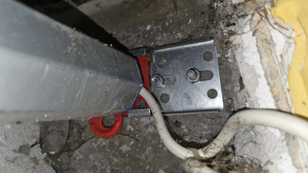 BAU.DE / BAU-Forum: 3. Bild zu Frage "Wie stelle ich einen unbekannten Rolladenmotor ohne Einstellschrauben neu ein?" im BAU-Forum "Installation: Elektro, Gas, Wasser, Fernwärme etc." BAU.DE / BAU-Forum: 3. Bild zu Frage "Wie stelle ich einen unbekannten Rolladenmotor ohne Einstellschrauben neu ein?" im BAU-Forum "Installation: Elektro, Gas, Wasser, Fernwärme etc."