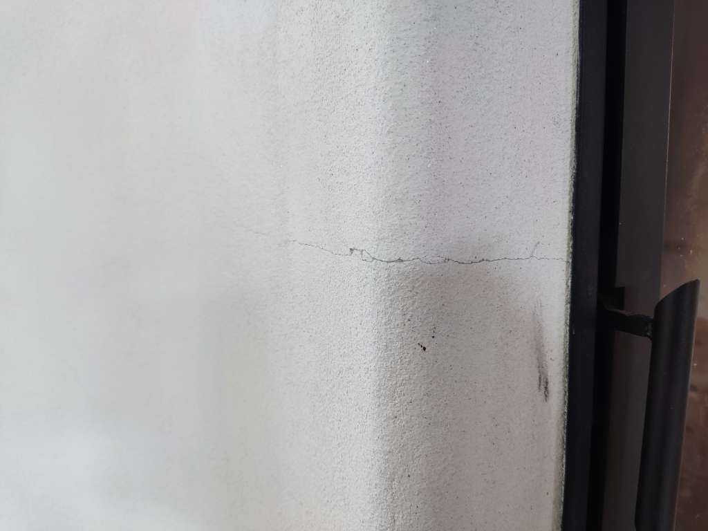 BAU.DE / BAU-Forum: 2. Bild zu Frage "Grundofen Querriss: Ursachen, Reparatur & Statik-Risiko bei Ambio Öfen?" im BAU-Forum "Kamin und Kachelofen" BAU.DE / BAU-Forum: 2. Bild zu Frage "Grundofen Querriss: Ursachen, Reparatur & Statik-Risiko bei Ambio Öfen?" im BAU-Forum "Kamin und Kachelofen"