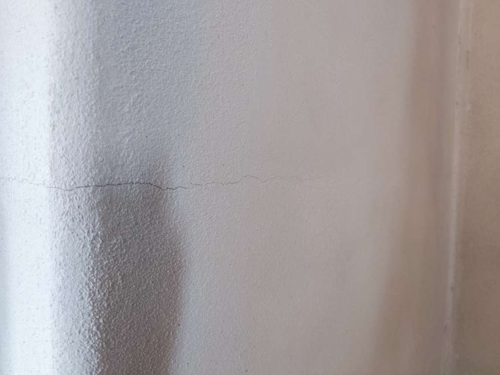 BAU.DE / BAU-Forum: 3. Bild zu Frage "Grundofen Querriss: Ursachen, Reparatur & Statik-Risiko bei Ambio Öfen?" im BAU-Forum "Kamin und Kachelofen" BAU.DE / BAU-Forum: 3. Bild zu Frage "Grundofen Querriss: Ursachen, Reparatur & Statik-Risiko bei Ambio Öfen?" im BAU-Forum "Kamin und Kachelofen"