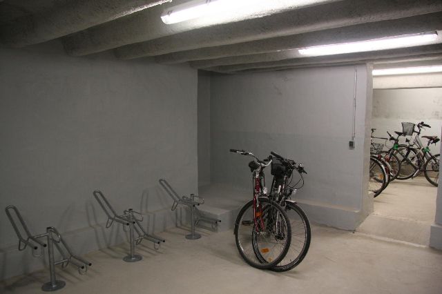 BAU.DE / BAU-Forum: 1. Bild zu Antwort "Keller abdichten: Mauerwerkskristallisation – Innenabdichtung!" auf die Frage "Keller trockenlegen im Altbau: Methodenvergleich, Kosten & Risiken der Sanierung?" im BAU-Forum "Keller" BAU.DE / BAU-Forum: 1. Bild zu Antwort "Keller abdichten: Mauerwerkskristallisation – Innenabdichtung!" auf die Frage "Keller trockenlegen im Altbau: Methodenvergleich, Kosten & Risiken der Sanierung?" im BAU-Forum "Keller"