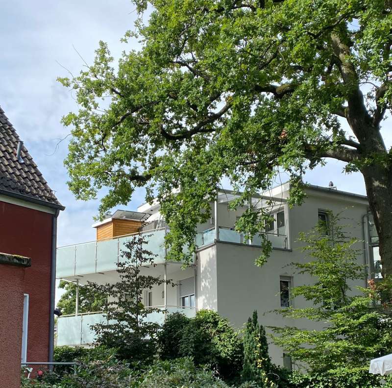 BAU.DE / BAU-Forum: 4. Bild zu Frage "Terrassenaufbau Staffelgeschoss: Sauna, Schuppen & Solarpanele – Was ist erlaubt?" im BAU-Forum "Normen, Vorschriften, Verordnungen etc." BAU.DE / BAU-Forum: 4. Bild zu Frage "Terrassenaufbau Staffelgeschoss: Sauna, Schuppen & Solarpanele – Was ist erlaubt?" im BAU-Forum "Normen, Vorschriften, Verordnungen etc."